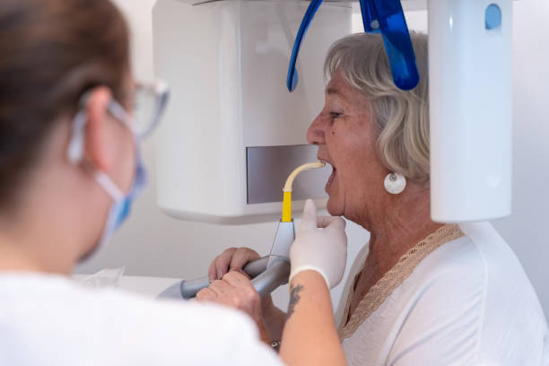 Best Emergency Root Canal Treatment in Sarasota Springs, FL